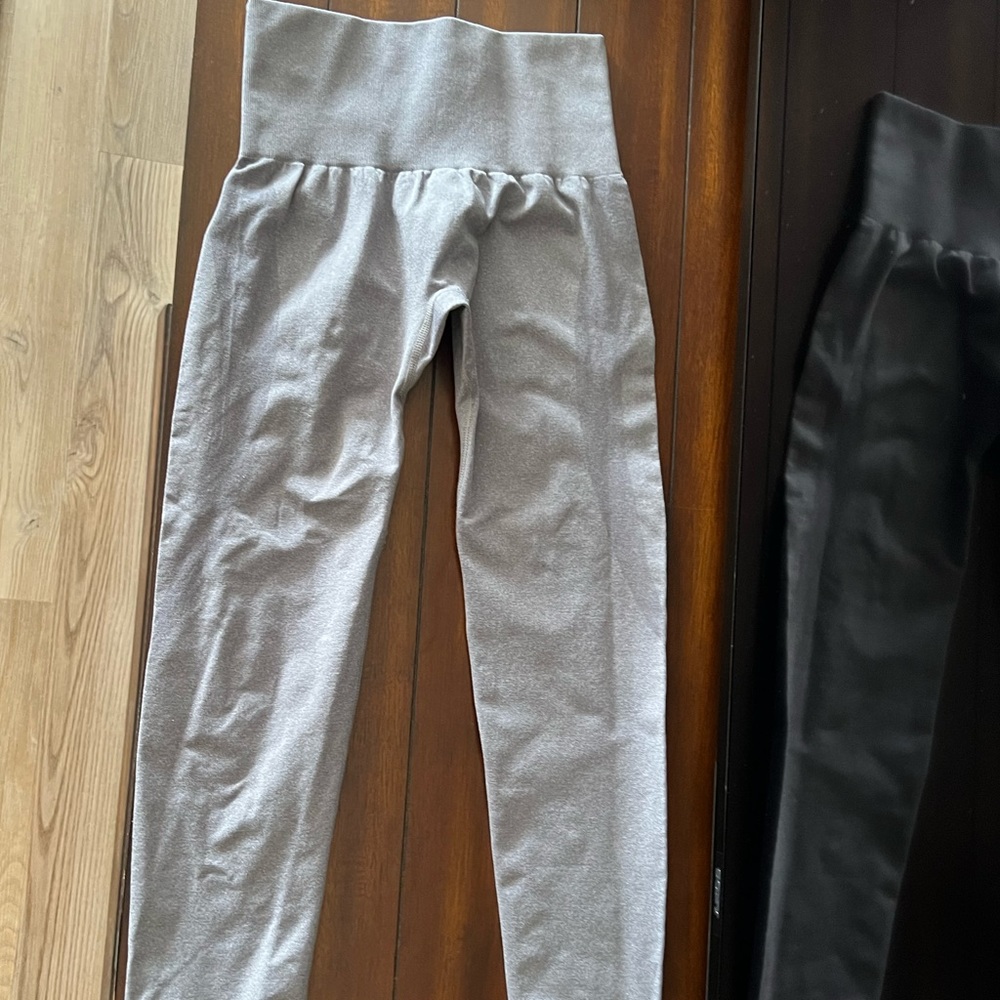 NVGTN grey leggings size XS